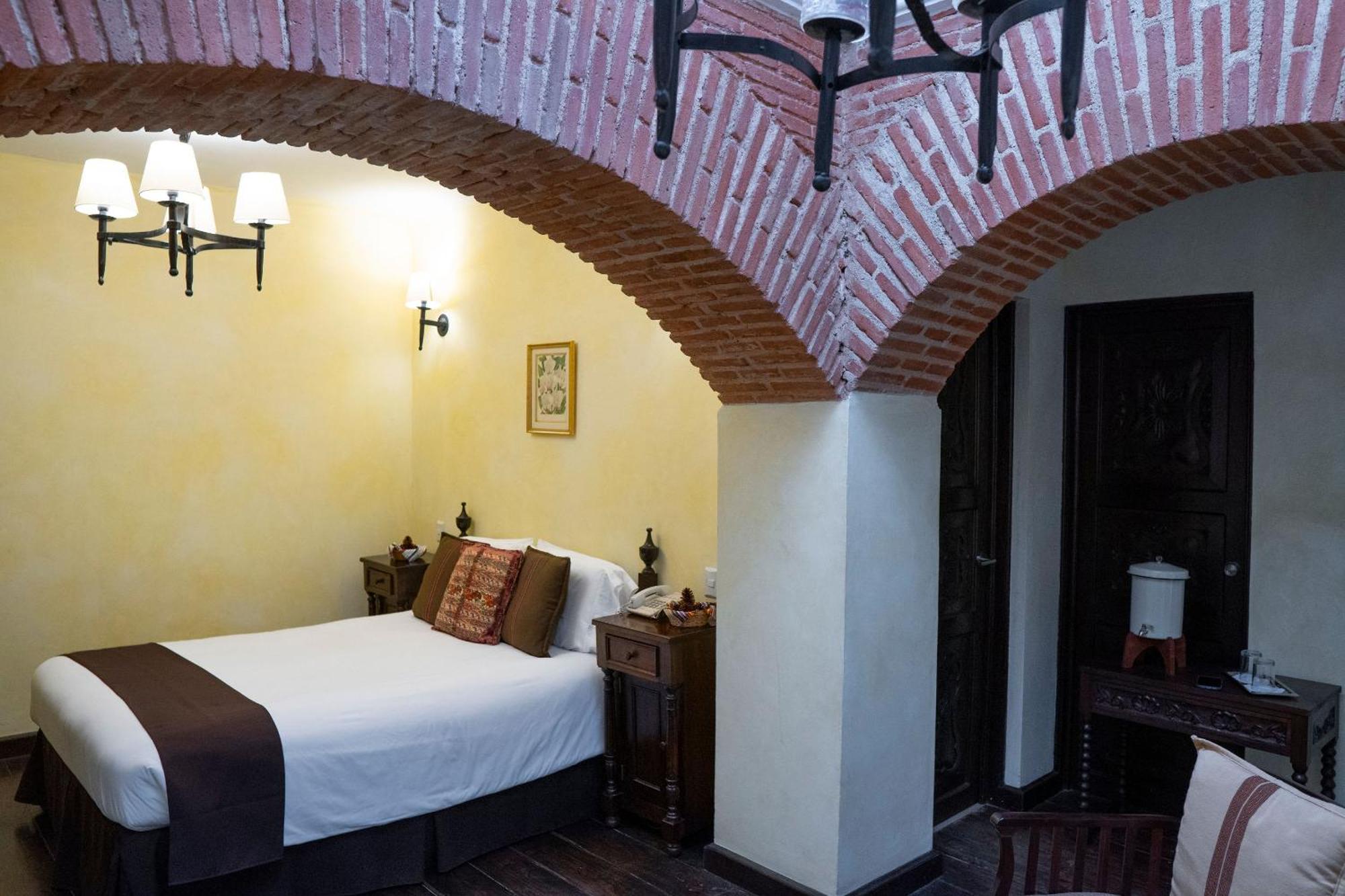 אנטיגואה גואטמלה Casa Noble Hotel מראה חיצוני תמונה